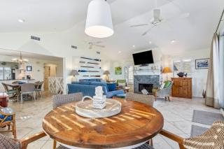 1584 S Fletcher Ave - 2