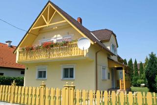 Holiday home in Balatonmariafürdo 19555 - Balatonmáriafürdő - 0