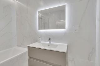Modern Cosy 2 bed apartment, Smart TV & NETFLIX with private balcony and city view - Londres - 2