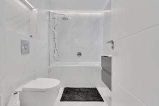 Modern Cosy 2 bed apartment, Smart TV & NETFLIX with private balcony and city view - Londres - 1