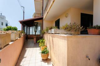 Green Tulip - Beauty Apartment with Garden - 2