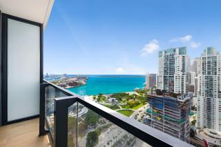 MVR Private Balcony Overlooks All of Miami - 7