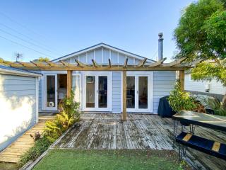 Unique and Cosy Cottage with a Sunny Garden - Wellington - 4