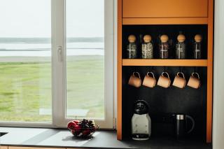!NEW! Lakeview stay, stunning sunrises - Liepāja - 0