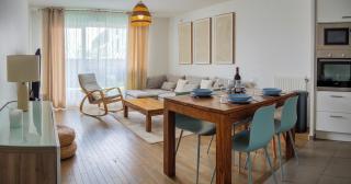 Elegant and Spacious 3-Bedroom Apartment with Private Balcony - Saint-Ouen - 0