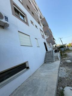 Selena's Apartament's - Durazzo - 5