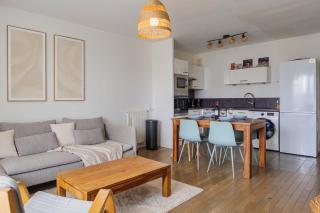 Elegant and Spacious 3-Bedroom Apartment with Private Balcony - Saint-Ouen - 8