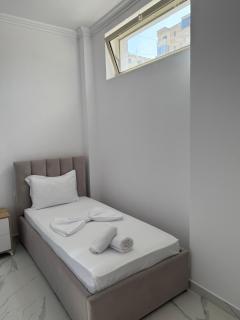 Selena's Apartament's - Durazzo - 1