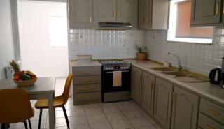 IKARUS apartment with courtyard & pool in Chania - Stérnai - 2