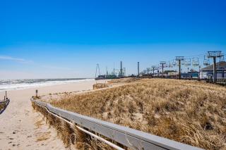Gorgeous Beach House 2 blocks to the beach, Boardwalk, and amazing Restaurants - Seaside Heights - 2