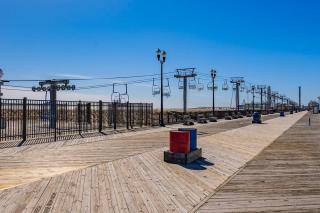 Gorgeous Beach House 2 blocks to the beach, Boardwalk, and amazing Restaurants - Seaside Heights - 1