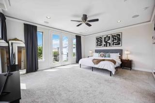 Resort vibe with Pool and Hot tub Downtown skyline views - Houston - 5