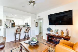 Walk to Rotary Park LHC Condo with Private Patio - Lake Havasu City - 6