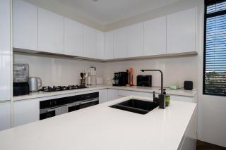 Luxury CBD Darlinghurst Apartment with Rooftop BBQ Area Pool Sauna Gym - Sidney - 9