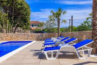 Apartments in Kras-Dobrinj - Insel Krk 50502 - 1