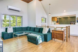 Walk to Bethel Woods Family Home with Deck and Views! - Swan Lake - 8