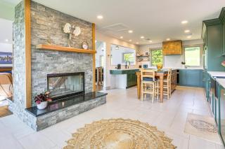 Walk to Bethel Woods Family Home with Deck and Views! - Swan Lake - 2