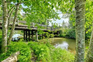 Walk to Beach Creek-Front Sekiu Home with Fire Pit! - Neah Bay - 9