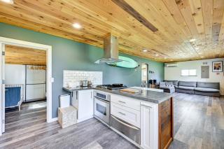 Walk to Beach Creek-Front Sekiu Home with Fire Pit! - Neah Bay - 5