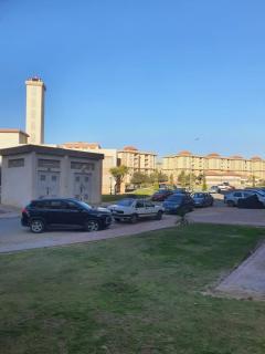 Cozy apartment gardenia compound شقة مريحة بمجمع جاردينيا - New cairo - 1