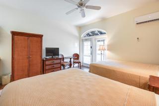 Naples Vacation Rental Close to Parks and Beaches! - Naples - 5
