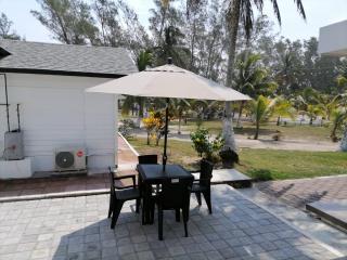 La Prieta Bungalo 2, beachfront, Tukali - La Laja - 2