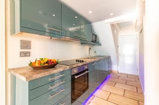 The Breakers - Riviera Apartment - Sandgate - 2