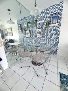 Designer's 1 BR 1BA Condo 1 Block to Aventura Mall - 5