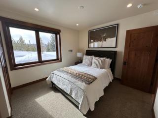 Serenity at Sherwood - Mid Term Rental - 2