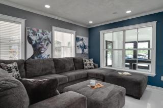 Luxury Waterfront Villa Heated Pool & Gameroom - Tampa - 8