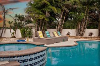 Luxury Waterfront Villa Heated Pool & Gameroom - Tampa - 6