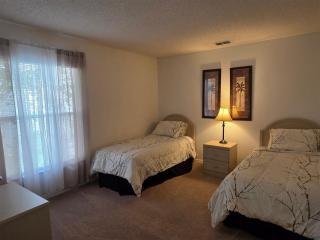 4 Bed 661 - 4
