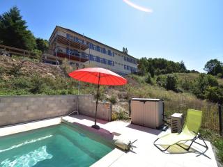 Mansion in Cuzy with Pool and Scenic Views, cleaning included - Cuzy - 5