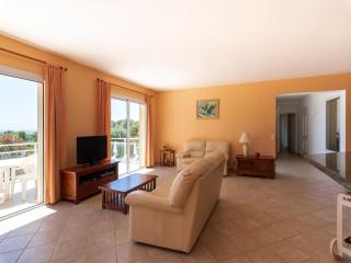 Modern villa with private pool, cleaning included - Tiuccia - 2