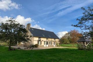 Holiday Home in Le Mesnil-Boeufs with Garden, cleaning included - Isigny-le-Buat - 5