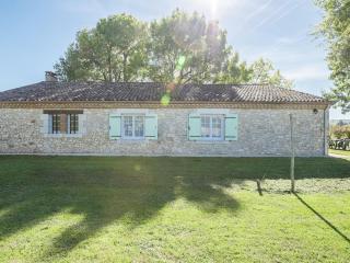 Peaceful Stay in Saint-Nexans, cleaning included - Saint-Nexans - 4