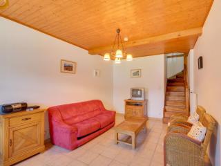 Holiday Home in Vic-sur-Cère with Balcony, cleaning included - Vic-sur-Cère - 0