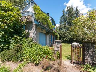 Holiday Home in Vic-sur-Cère with Balcony, cleaning included - Vic-sur-Cère - 2