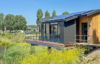 Nice Home In Kerkdriel With Lake View - Kerkdriel - 1