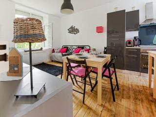 Apartment in Isigny near Cotentin Marshes, cleaning included - Isigny-sur-Mer - 9