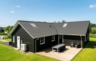 Stunning Home In Hadsund With Sauna - 1