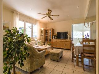 Bungalow near Dordogne with Pool and BBQ, cleaning included - Nadaillac-de-Rouge - 5
