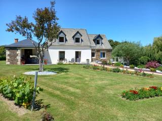 Peaceful Garden Retreat, Epiniac, cleaning included - Epiniac - 2