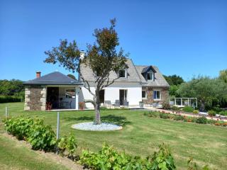 Peaceful Garden Retreat, Epiniac, cleaning included - Epiniac - 3
