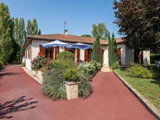 Villa in Pineuilh by Dordogne River, cleaning included - Pineuilh - 9