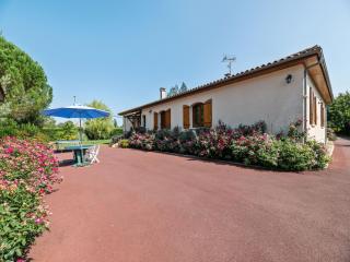 Villa in Pineuilh by Dordogne River, cleaning included - Pineuilh - 2