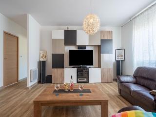 Villa in Cessenon-sur-Orb with Private Pool, cleaning included - Cessenon - 2