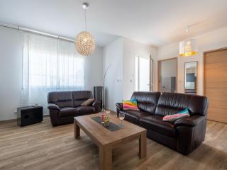 Villa in Cessenon-sur-Orb with Private Pool, cleaning included - Cessenon - 0