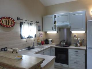 Charming holiday home with private garden, Bédarrides, cleaning included - Bédarrides - 4