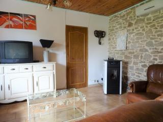 Holiday home in Ploumilliau with barbecue, cleaning included - Ploumilliau - 0